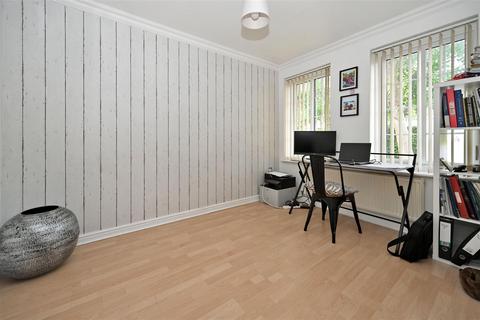 7 Grady Close, Idle, Bradford, BD10 8SZ
