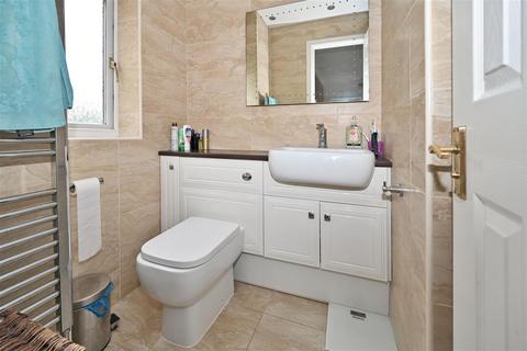 7 Grady Close, Idle, Bradford, BD10 8SZ