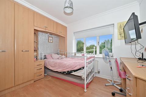 7 Grady Close, Idle, Bradford, BD10 8SZ