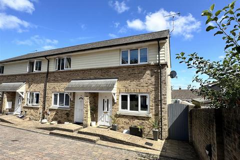 2 bedroom terraced house for sale, Trent Mews, Cowes