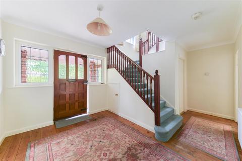 5 bedroom detached house for sale, Longdown Lane North, Epsom