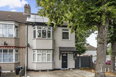 3 bedroom end of terrace house for sale, Rainsford Way, Hornchurch