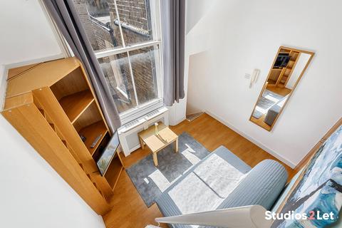Studio to rent, Fairholme Road, London W14