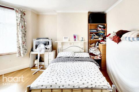 3 bedroom terraced house for sale, Aintree Avenue, London