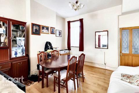 3 bedroom terraced house for sale, Aintree Avenue, London