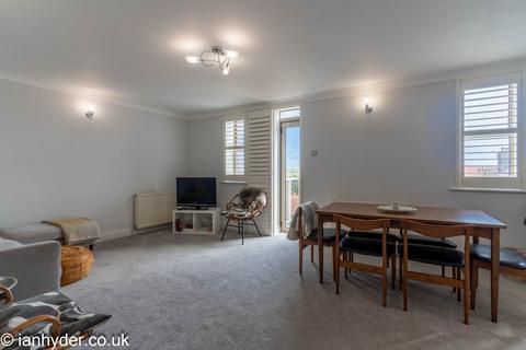 2 bedroom flat for sale, Rottingdean Place, Falmer Road, Rottingdean BN2