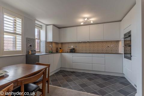 2 bedroom flat for sale, Rottingdean Place, Falmer Road, Rottingdean BN2