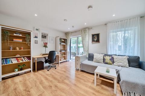 1 bedroom flat for sale, Bessemer Place, Greenwich Peninsula, SE10