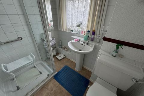 3 bedroom semi-detached house for sale, Knowsley Avenue, Golborne, Warrington, Greater Manchester, WA3 3LS