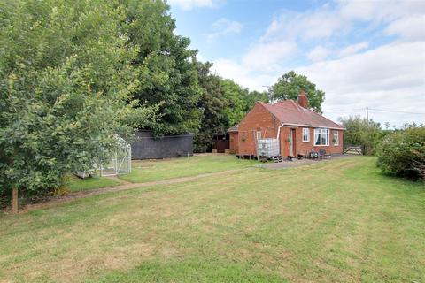 3 bedroom detached bungalow for sale, Mablethorpe Road, Theddlethorpe LN12