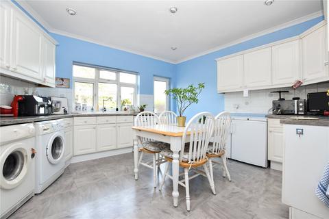 2 bedroom bungalow for sale, Francis Avenue, Bexleyheath, DA7