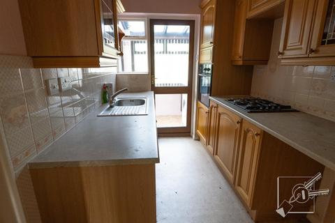 44 Thong Lane, Gravesend, DA12 4LD