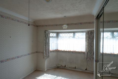 44 Thong Lane, Gravesend, DA12 4LD
