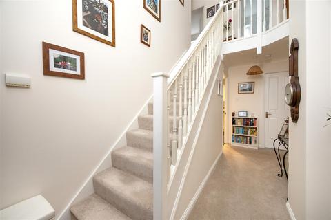 2 Corbin Road, Hilperton, Trowbridge, BA14 7EN
