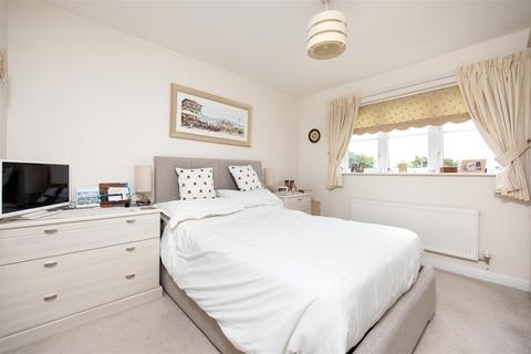 2 Corbin Road, Hilperton, Trowbridge, BA14 7EN