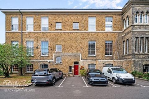 2 bedroom apartment for sale, Mennie House, Gilbert Close, London, SE18