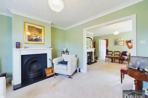 13 Halstead Road, Earls Colne, Colchester, CO6 2NG