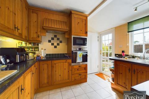 13 Halstead Road, Earls Colne, Colchester, CO6 2NG