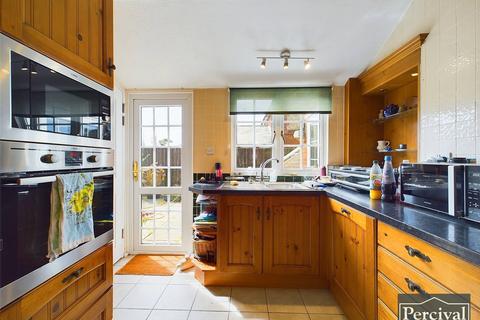 13 Halstead Road, Earls Colne, Colchester, CO6 2NG