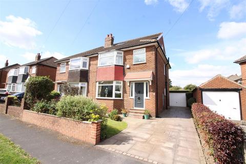 4 bedroom semi-detached house for sale, Manston Way, Leeds LS15