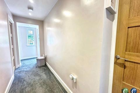 31 Riders Way, Rugeley, WS15 2LZ