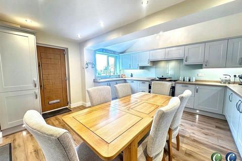 31 Riders Way, Rugeley, WS15 2LZ