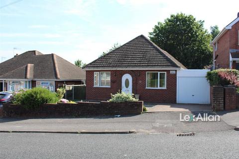 2 bedroom detached bungalow for sale, Kingsway, Stourbridge