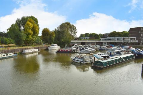 2 bedroom apartment for sale, Brentford Dock, Brentford