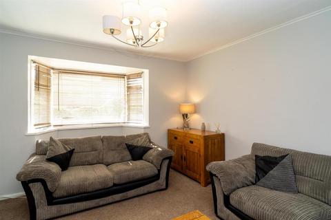 2 bedroom maisonette for sale, Crown Road, Borehamwood WD6