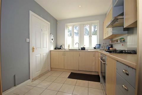 3 bedroom terraced house for sale, Campriano Drive, Warwick