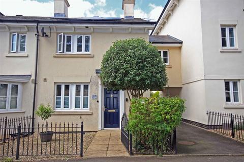 29 Campriano Drive, Warwick, CV34 4NQ
