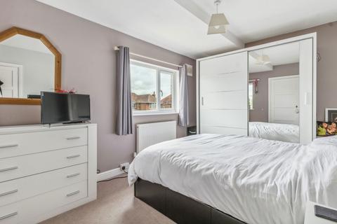 69 Beecroft Way, Dunstable, LU6 1EE