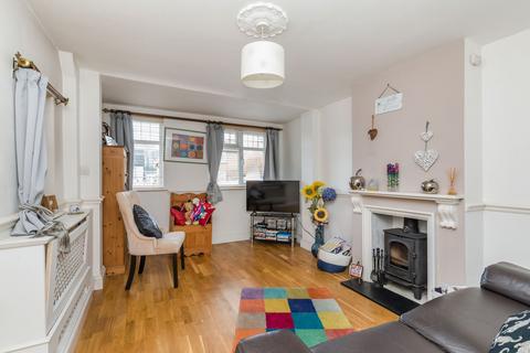 26 Albert Road, Horley, RH6 7JA