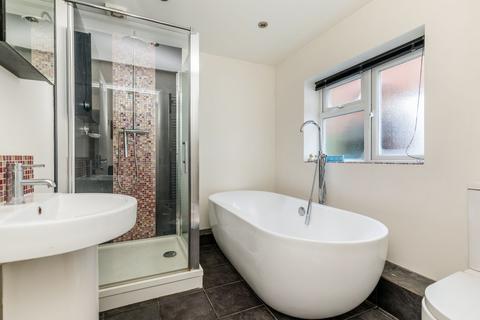 26 Albert Road, Horley, RH6 7JA