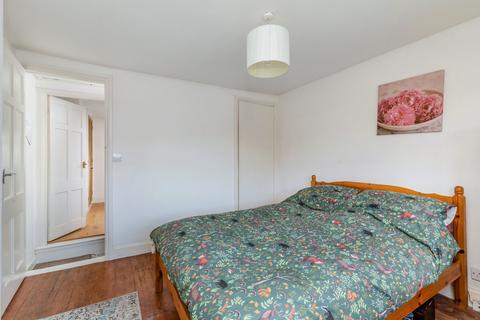 26 Albert Road, Horley, RH6 7JA