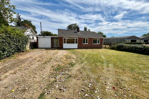 3 bedroom detached bungalow for sale, Low Road, Forncett St. Mary