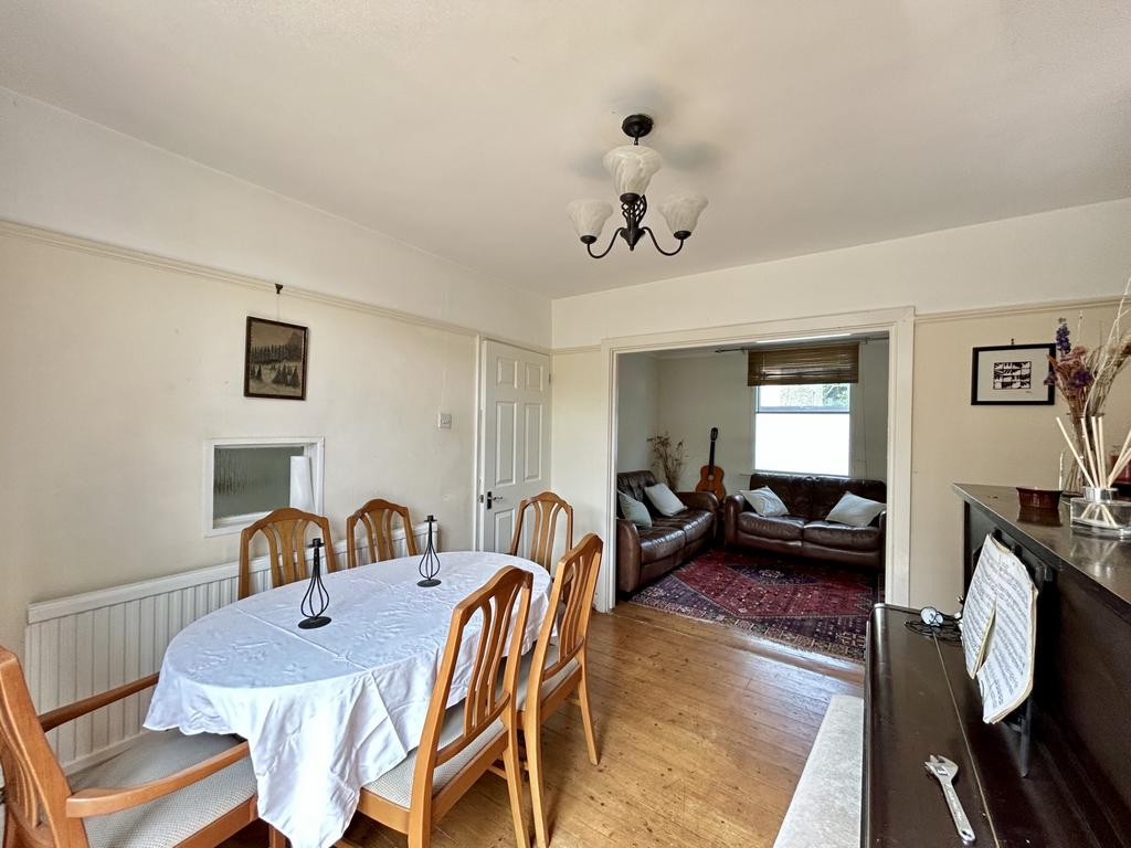 Dining room 3