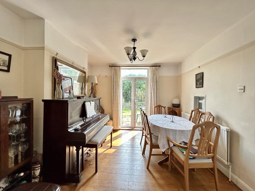 Dining room main