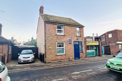 3 bedroom detached house for sale, New Barns Road, Ely, Cambridgeshire