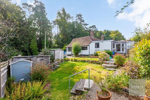 2 bedroom cottage for sale, North Road, Goudhurst, TN17