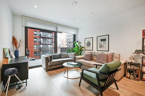 1 bedroom apartment to rent, The Modern, Embassy Gardens, London, SW11