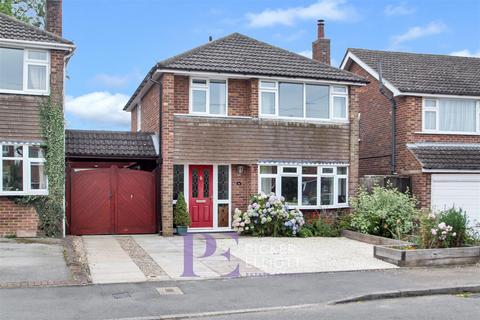 3 bedroom detached house for sale, Harecroft Crescent, Sapcote LE9