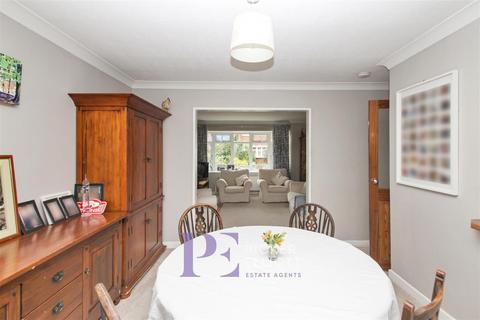 3 bedroom detached house for sale, Harecroft Crescent, Sapcote LE9