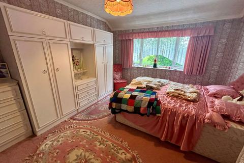 20 Heath Close, Stonnall, Walsall, WS9 9HU