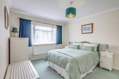 31 Broomfield, Benfleet, SS7 2SR