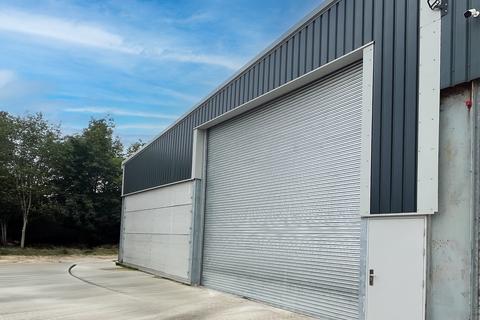 Warehouse to rent, Chapel Lane, Foston NG32