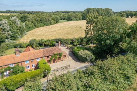 3 bedroom cottage for sale, Panxworth Road, South Walsham