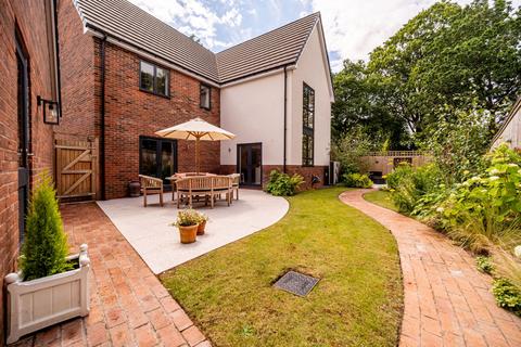 4 bedroom detached house for sale, Four Oaks, Sutton Coldfield B75