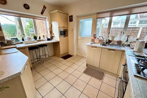 3 bedroom detached bungalow for sale, Hollyfield Road, Sutton Coldfield B75