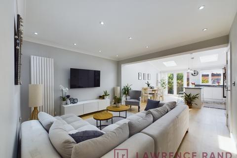 63 Barmouth Avenue, Perivale, Greenford, UB6 8JS